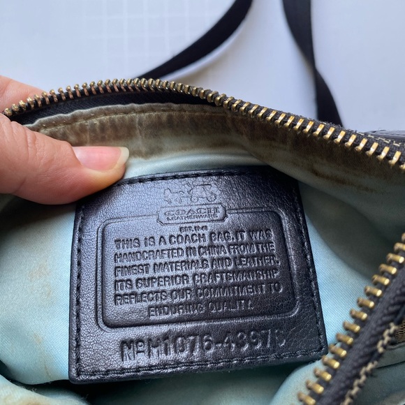 Vintage Coach Black Canvas Monogram Crossbody Messenger Bag Purse Handbag - Picture 3 of 11